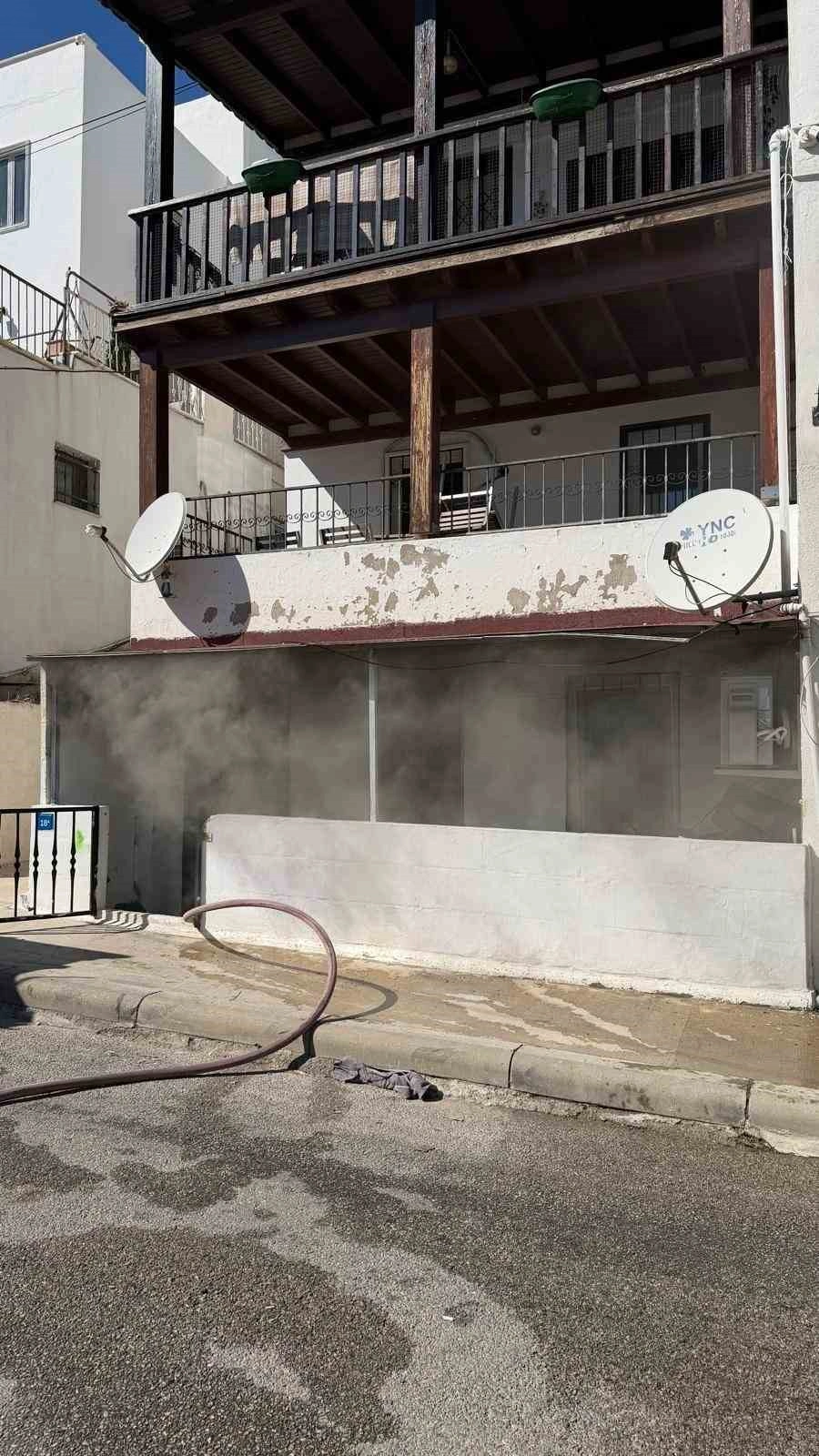 Bodrum Yokuşbaşı’nda daire yangını
