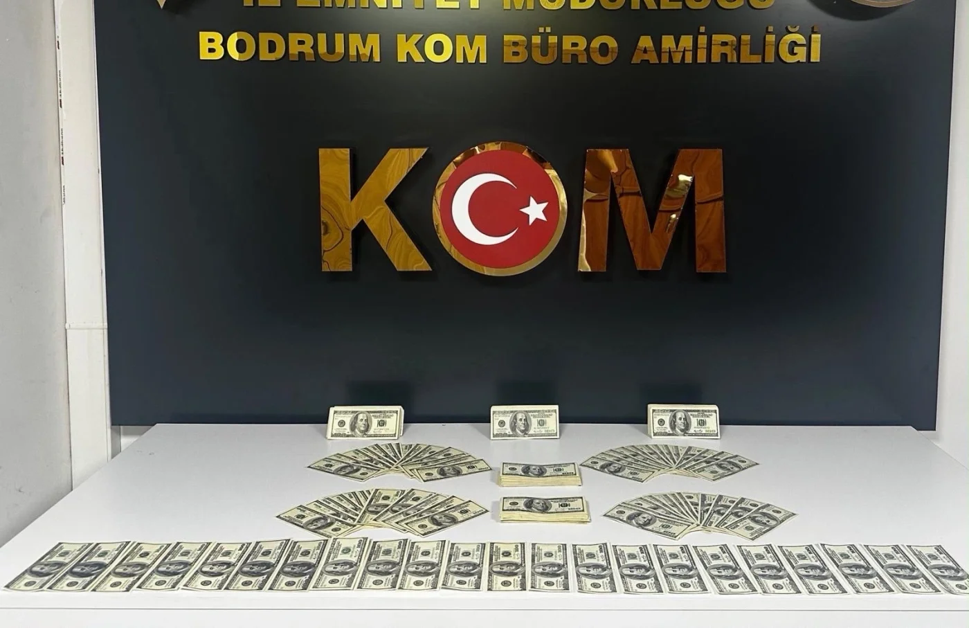 dolar.jpeg