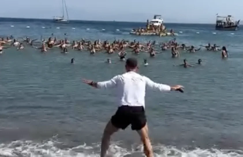Bodrum’da deniz spor salonuna döndü: Noyan Dülek ritmi kıyıya taşıdı