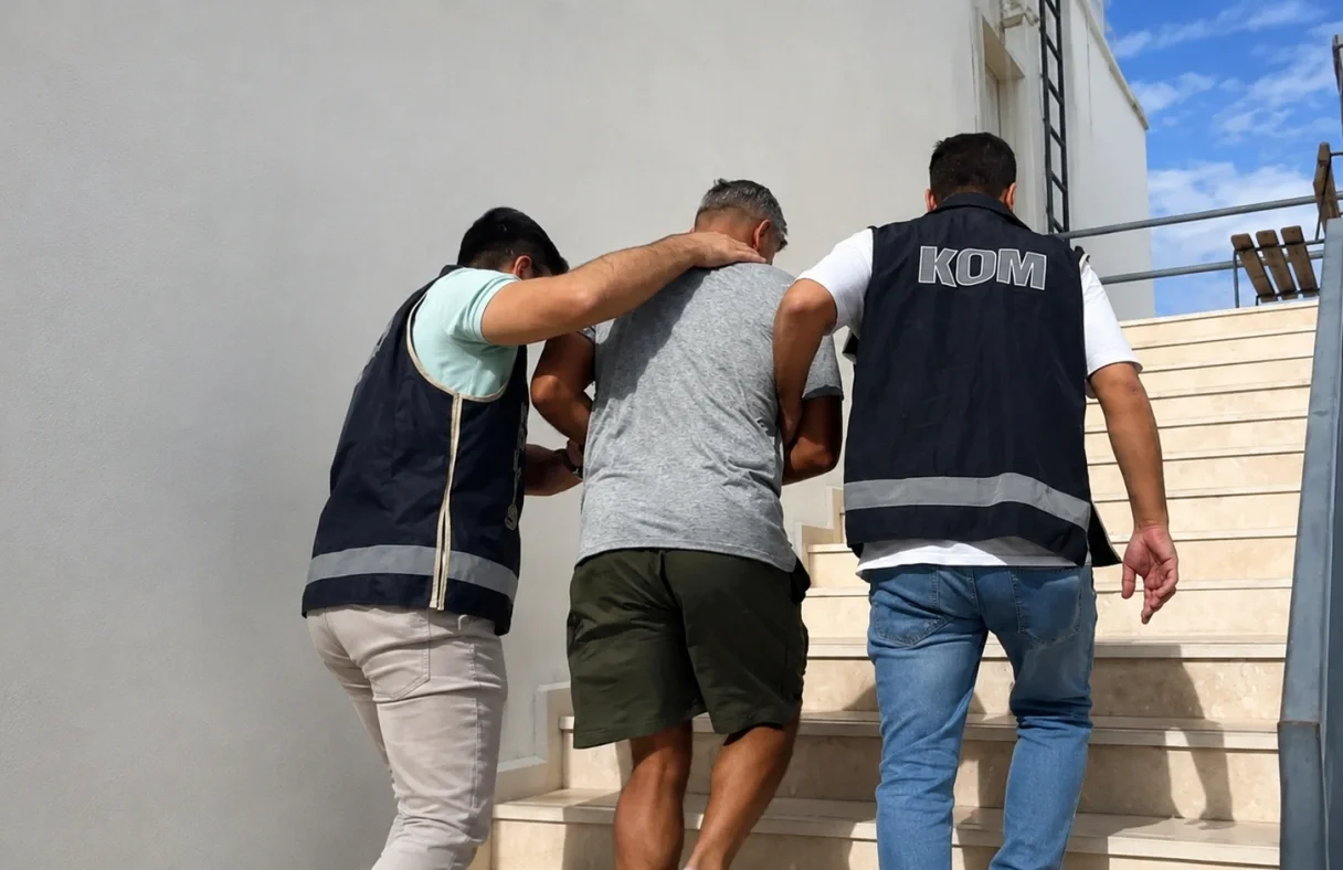 Bodrum’da Kırmızı Bültenle Aranan İranlı Zanlı Yakalandı: MİT ve Emniyetten Ortak Operasyon