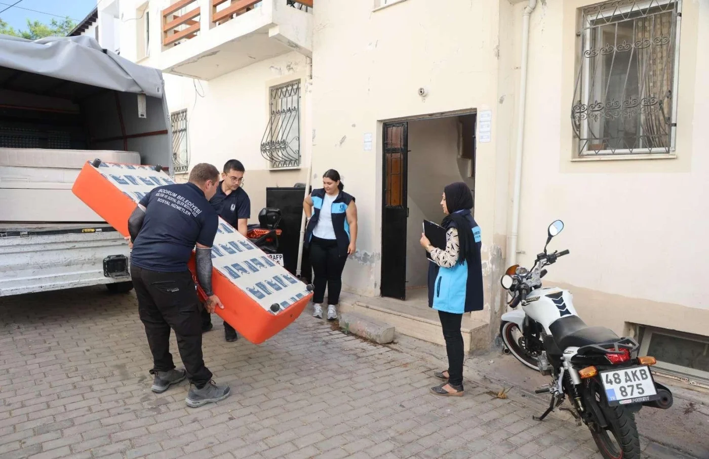 Bodrum’da kullanılabilir eşyalar 87 haneye ulaştırıldı