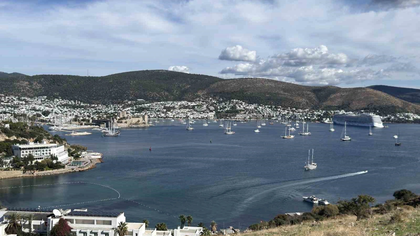 Bodrum’da sağanağın ardından deniz keyfi
