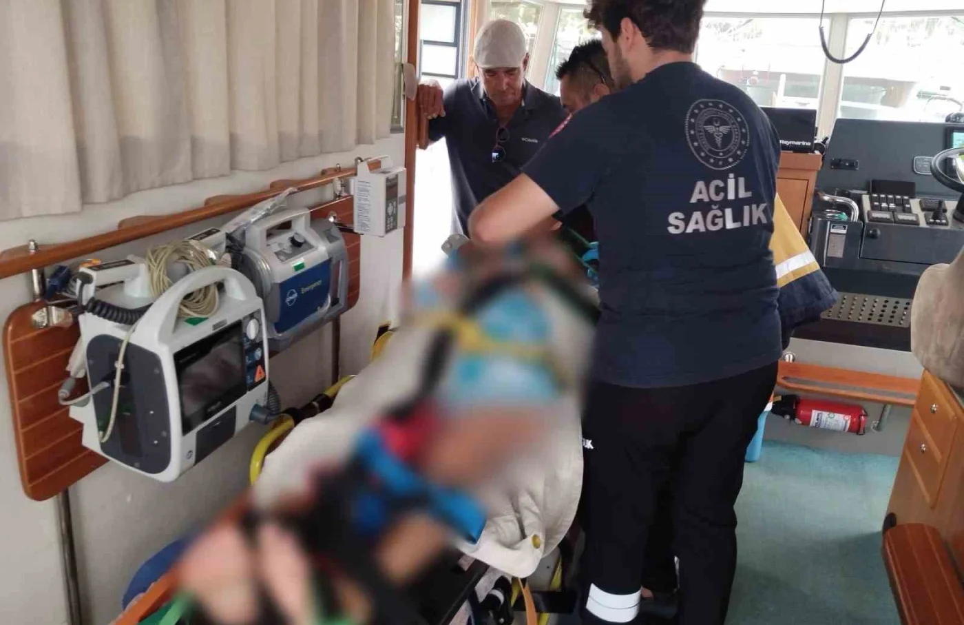 Bodrum’da Tekneden Düşen 66 Yaşındaki Turist Hastaneye Kaldırıldı