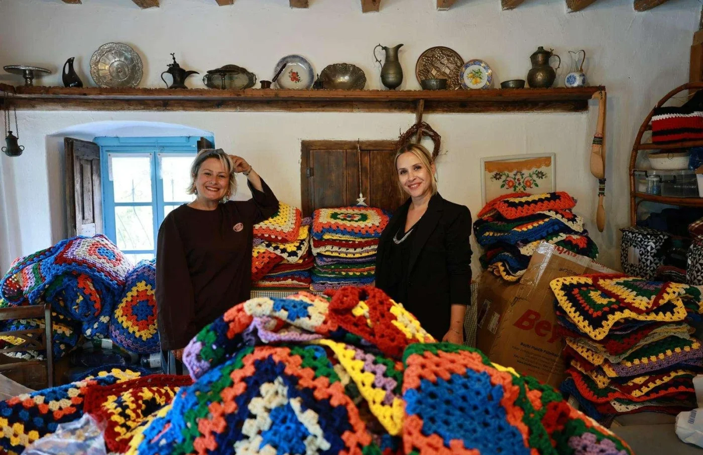 Bodrumlu Kadınlardan Sokaklara 1.400 Örgü Motifi