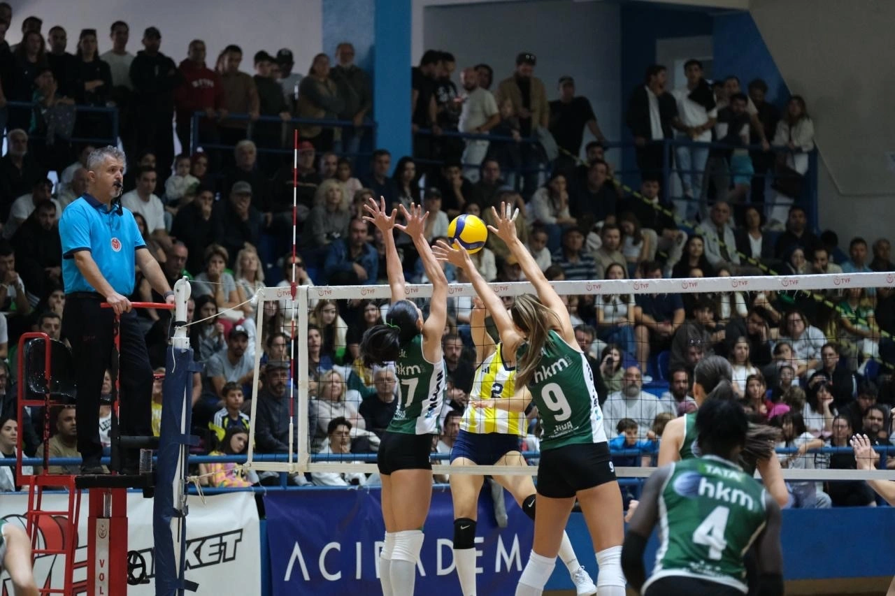 Bodrum’un İncileri, Fenerbahçe Medicana’yı set vermeden yendi