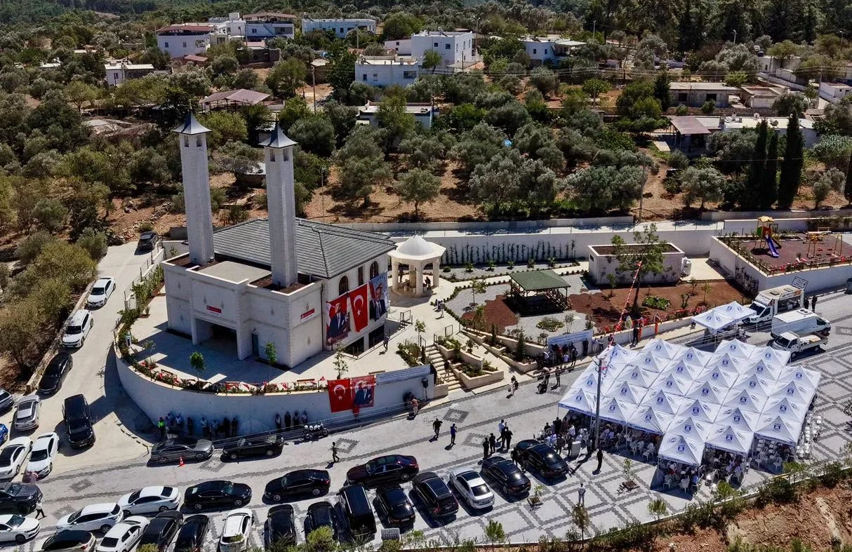 Çamlık Camii ibadete açıldı