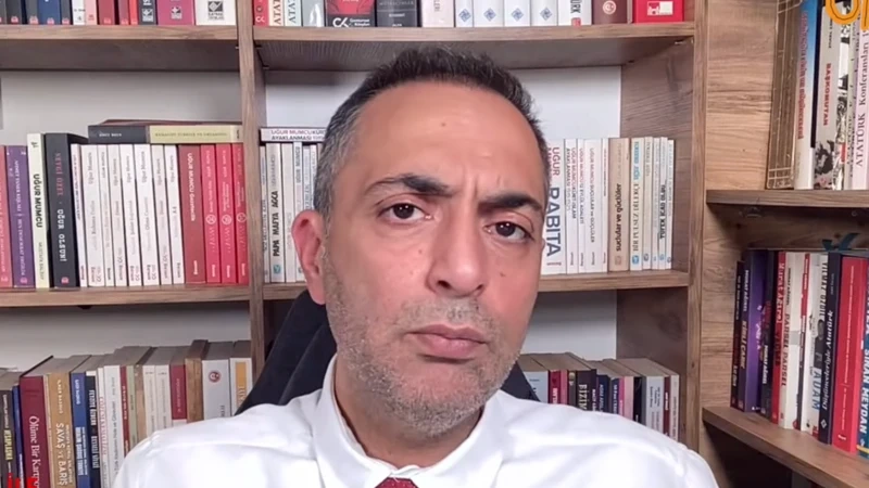 Gazeteci Murat Ağırel ev hapsindeyken gözaltına alındı