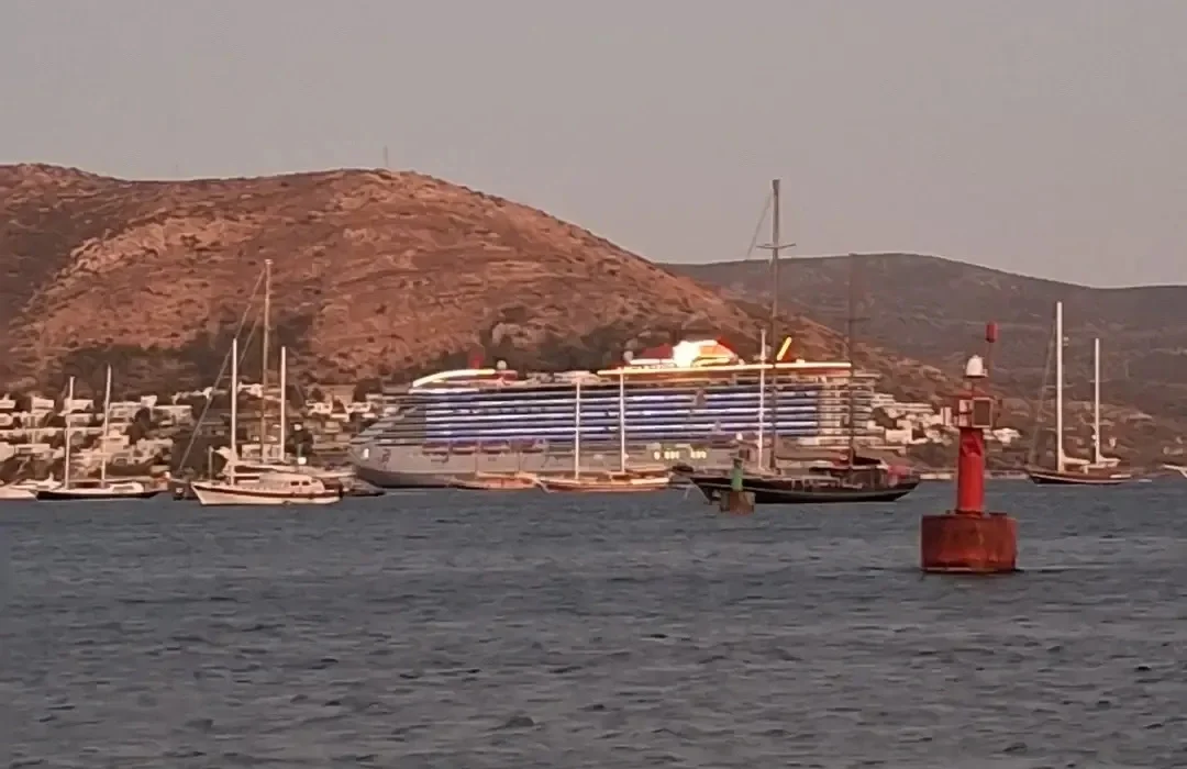 Kos’ta Türk Bayrağı, Bodrum’da Yunan Bayrağı