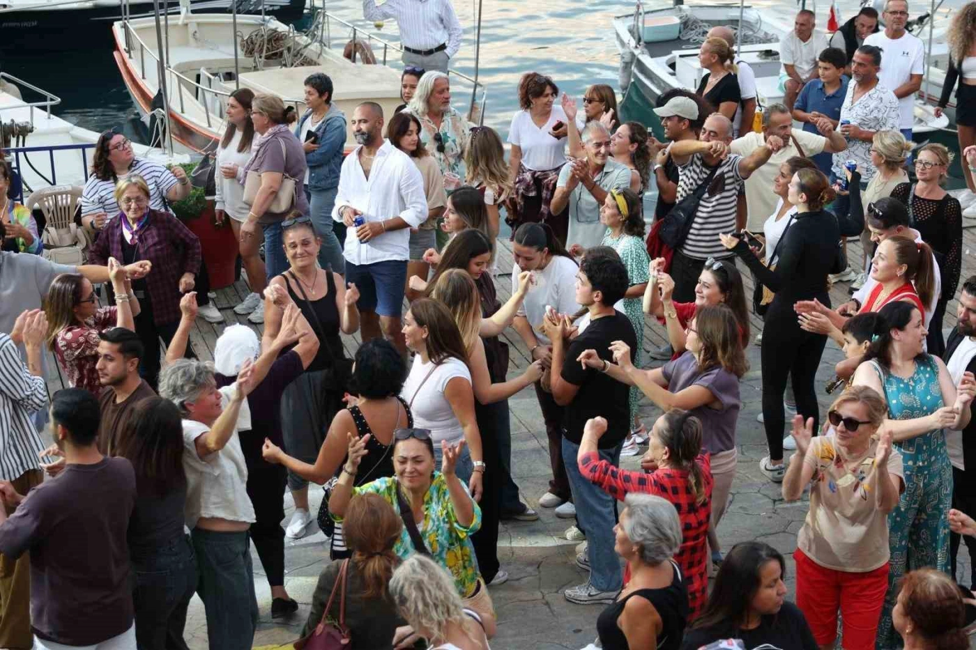 Marmaris’te deniz ürünleri festivali renkli görüntülerle tamamlandı