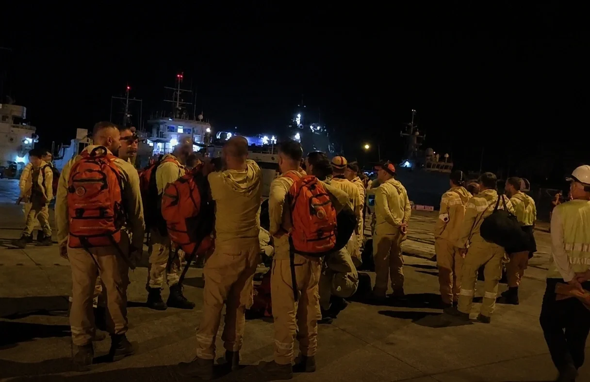 Marmaris’te Orman Yangını: Arazözler Çıkarma Gemileriyle Bölgeye Sevk Ediliyor