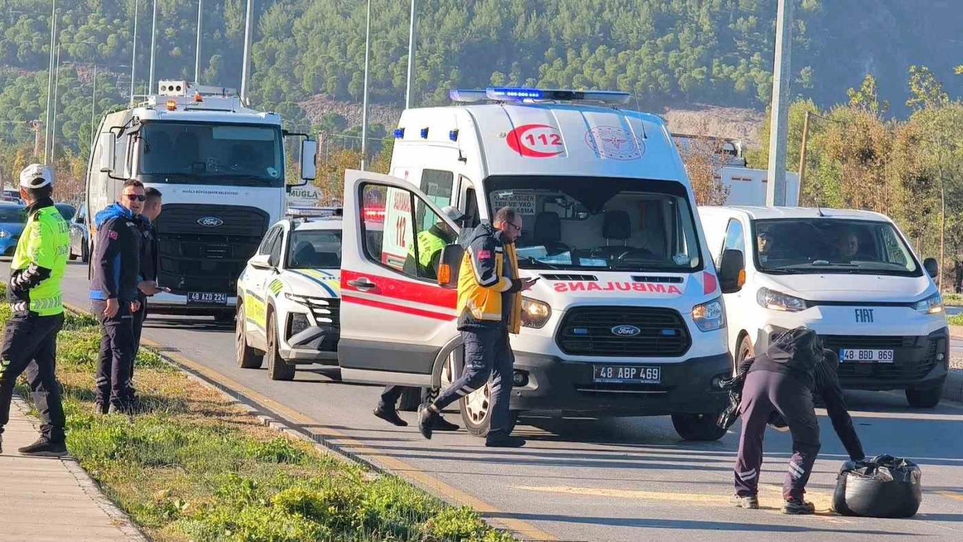 Menteşe’de motosiklet ile otomobil çarpıştı: Bir yaralı