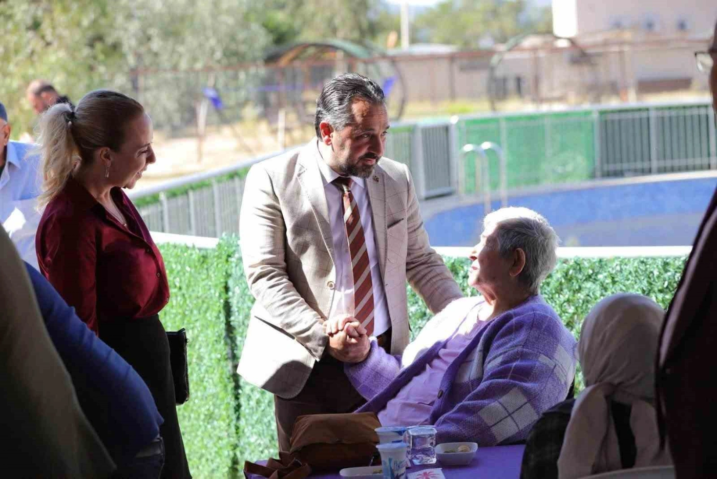 Muğla’da gençler ile huzurevi sakinleri bir araya geldi