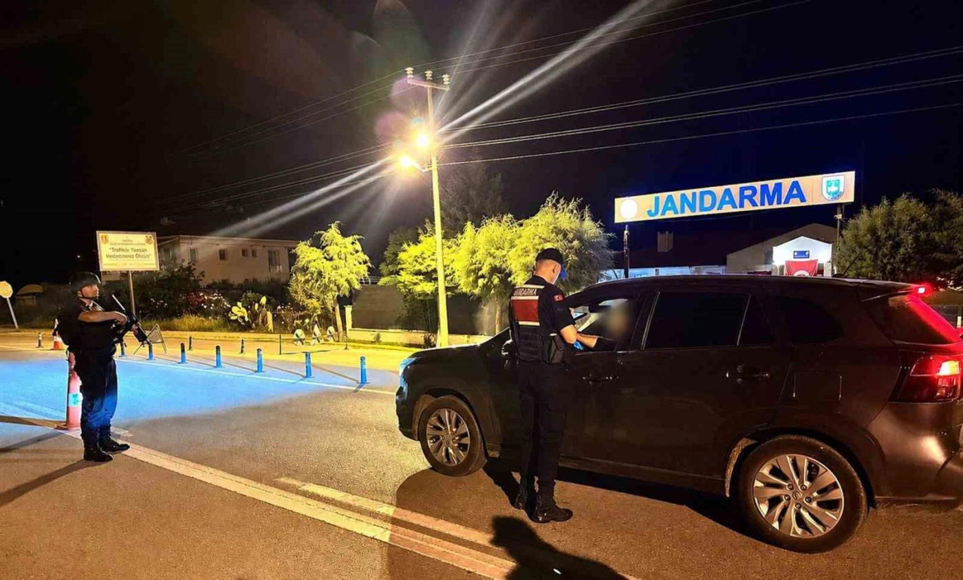 Muğla’da jandarma denetimleri: 58 aranan şahıs yakalandı, 24 kişi tutuklandı