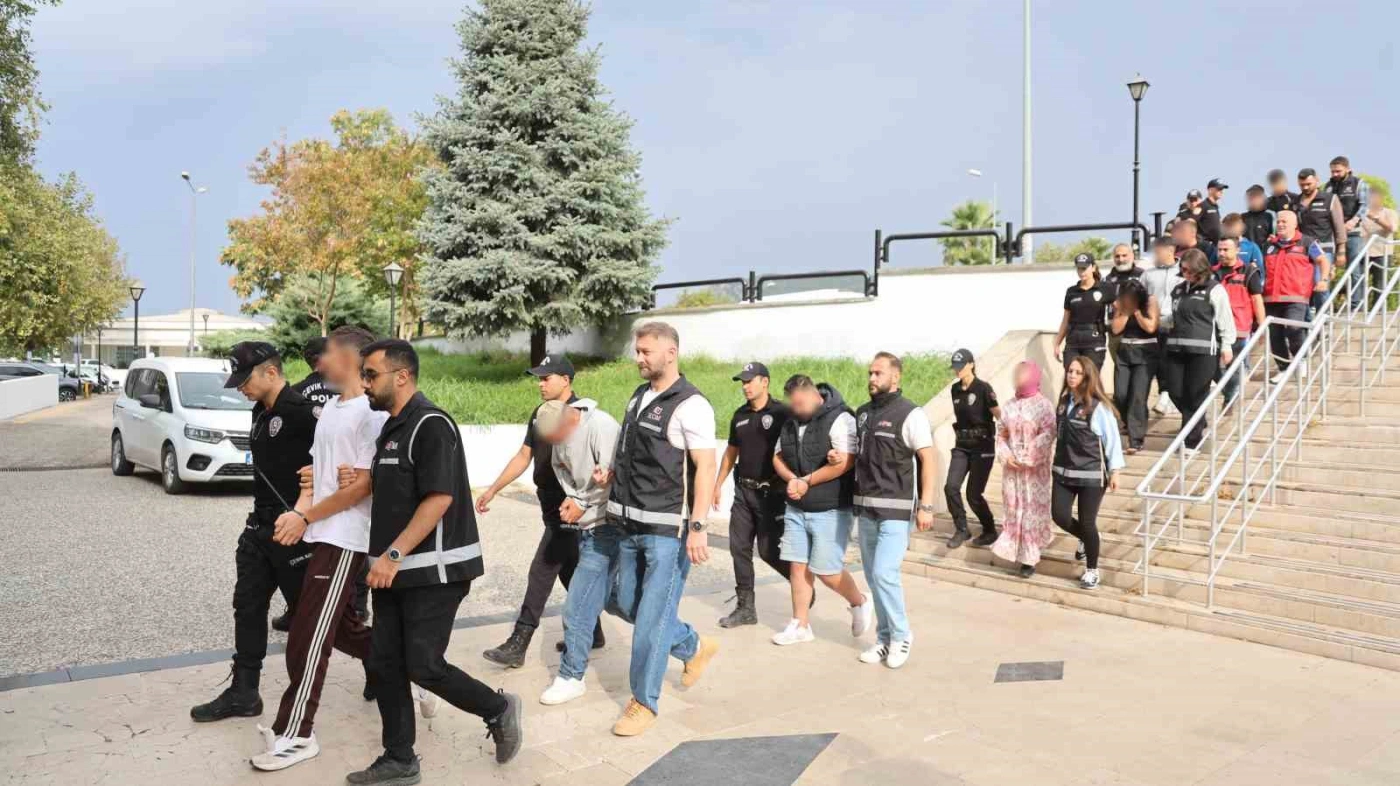 Muğla’da ‘Sokaklar Güvende’ operasyonu: 42 gözaltı, 20 sevk