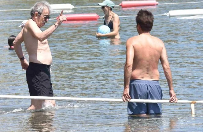 “Tatil Yapmıyorum” Diyen Teoman, Selçuk Yöntem’le Bodrum’da
